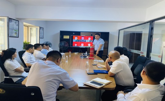 16.供熱總公司金潤(rùn)科技公司組織開(kāi)展消防安全培訓(xùn)_副本.jpg