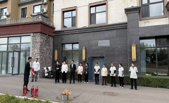 1.長白山國信酒店組織開展消防安全培訓(xùn)_副本.jpg